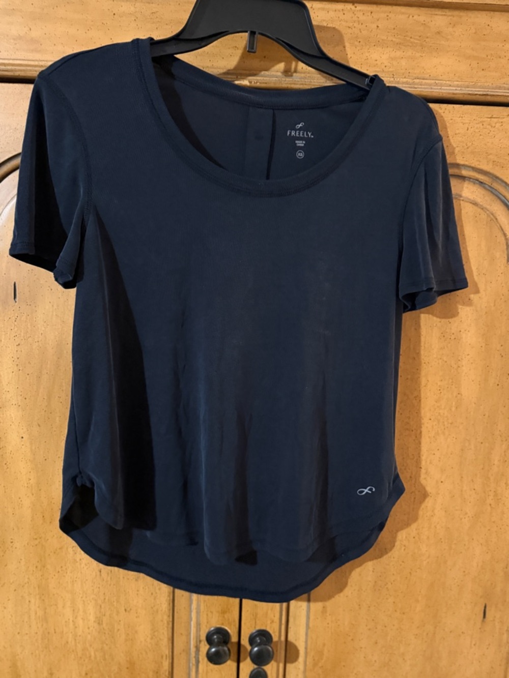 Freely Black Short-Sleeve Scoop Neck Women's Top XS